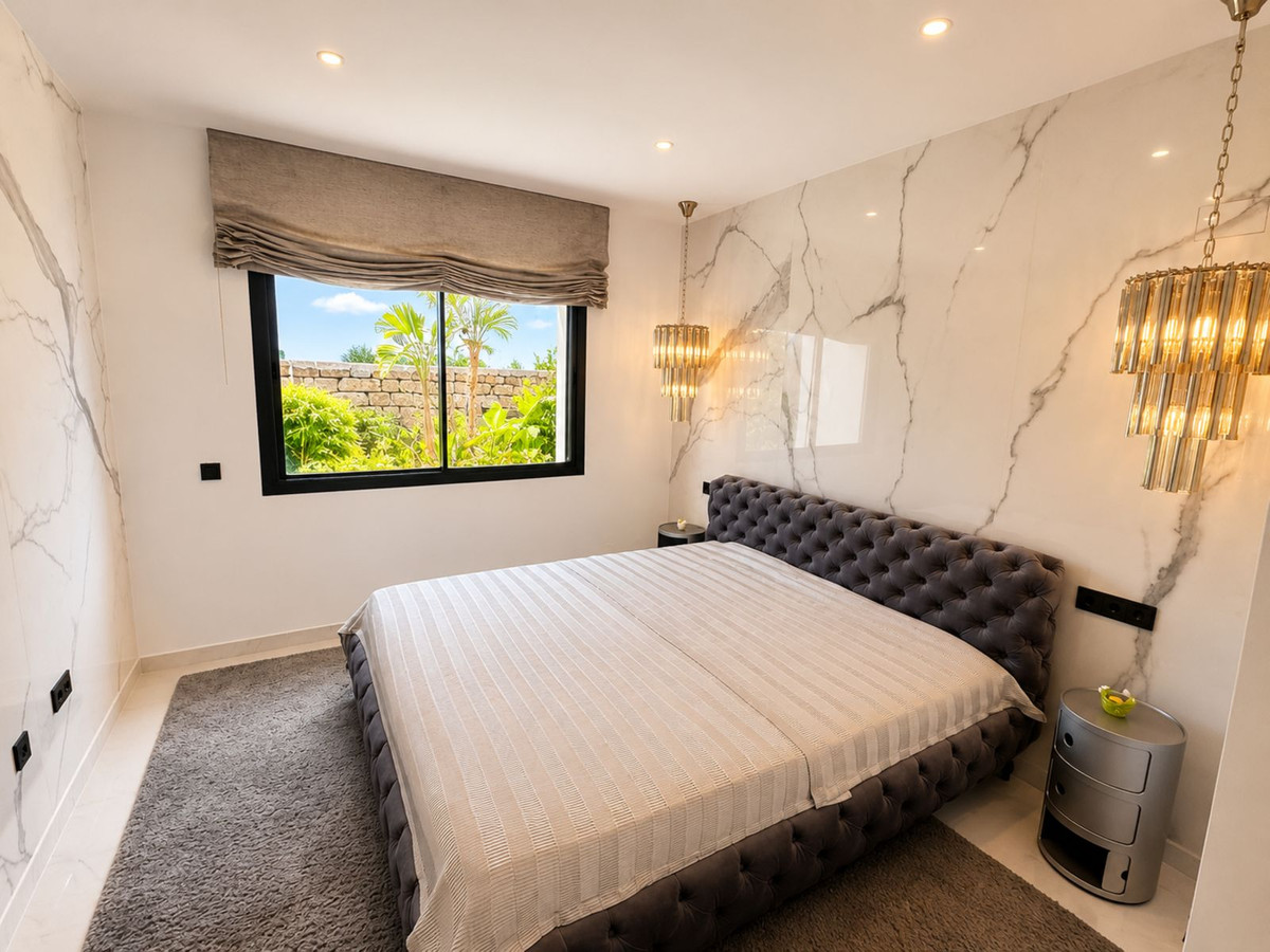 Appartement te koop in Estepona | 2 slaapkamers H5449684
