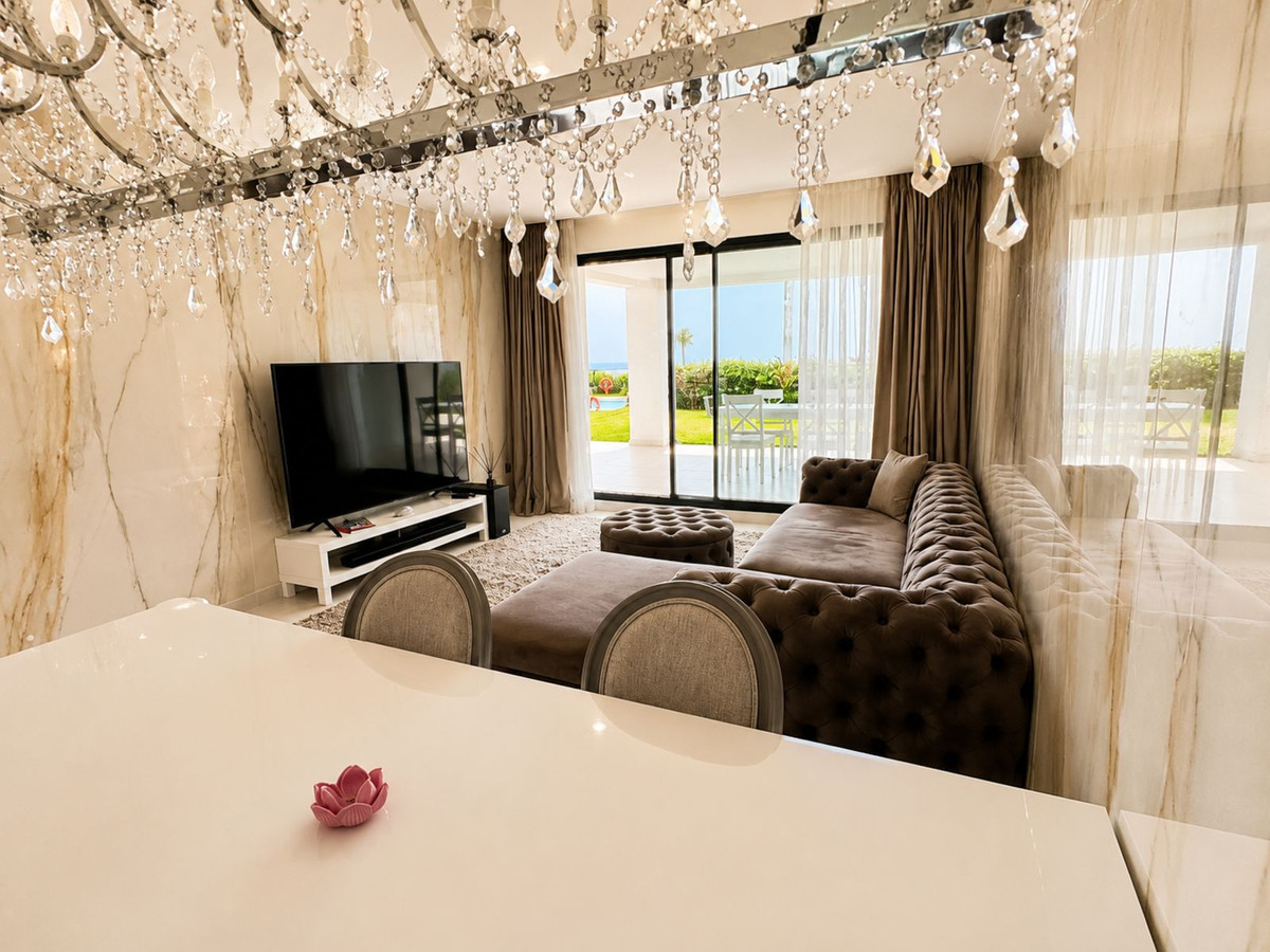 Appartement te koop in Estepona | 2 slaapkamers H5449684