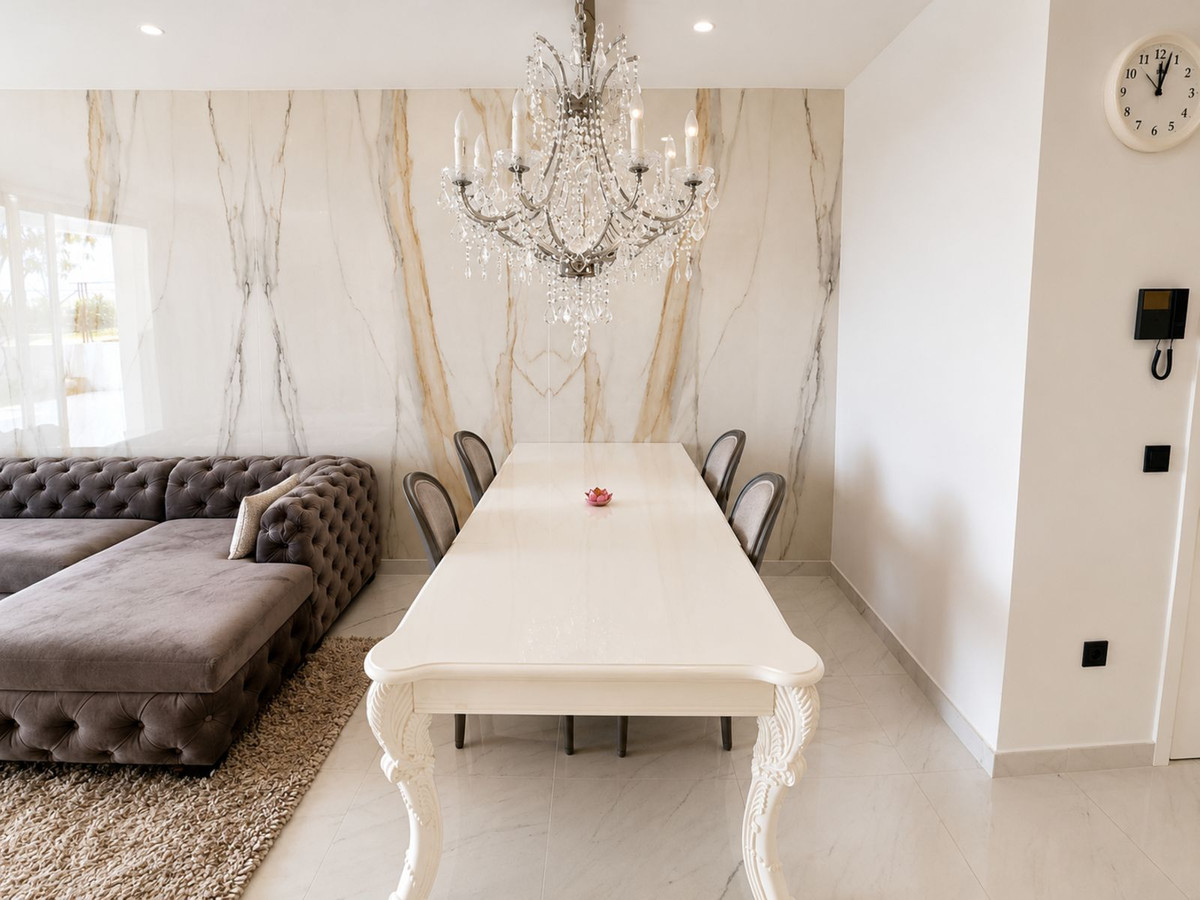 Appartement te koop in Estepona | 2 slaapkamers H5449684