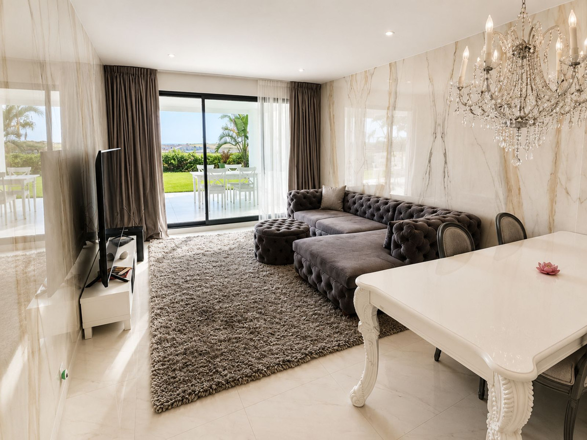 Appartement te koop in Estepona | 2 slaapkamers H5449684