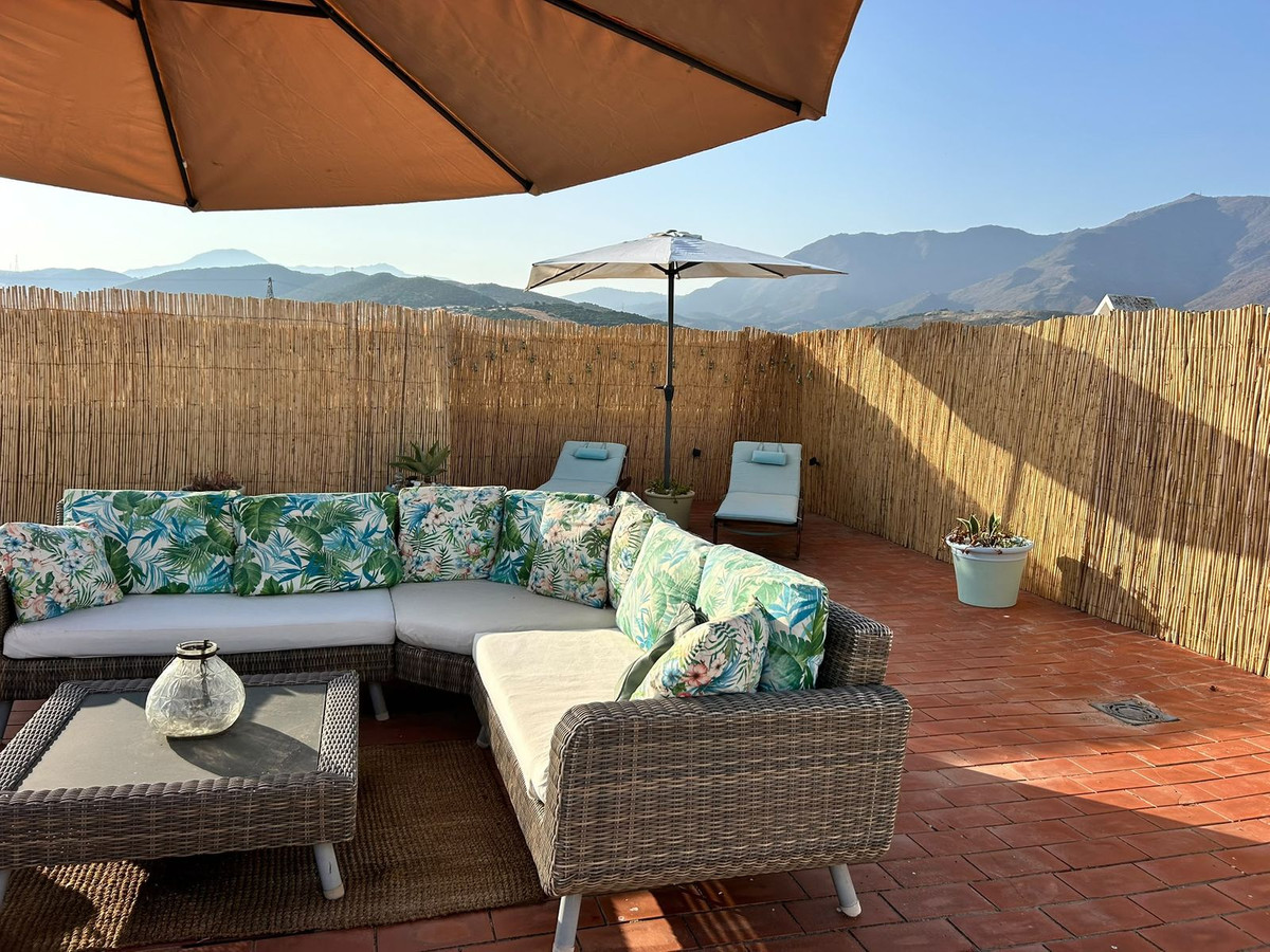 Appartement te koop in Estepona | 2 slaapkamers H5449918