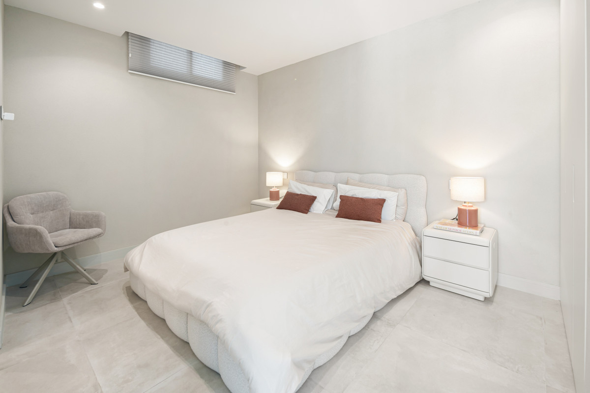 Appartement te koop in Estepona | 4 slaapkamers H5450167