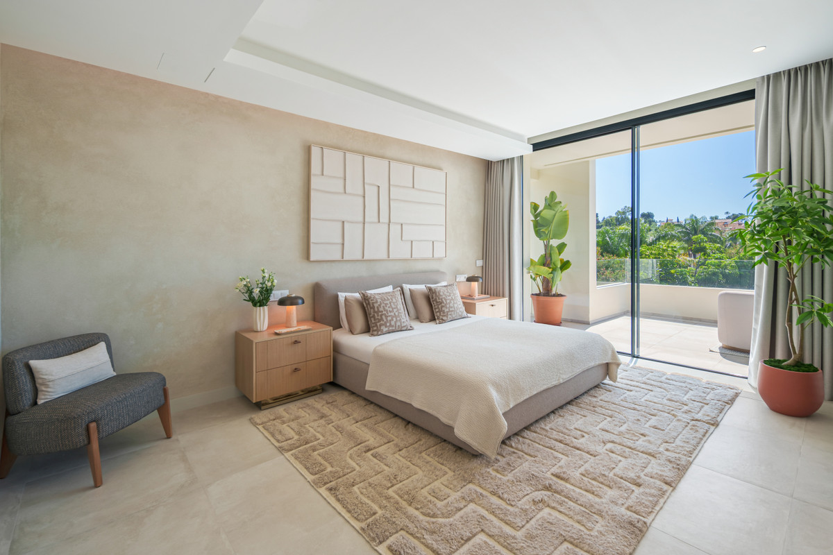 Appartement te koop in Estepona | 4 slaapkamers H5450167
