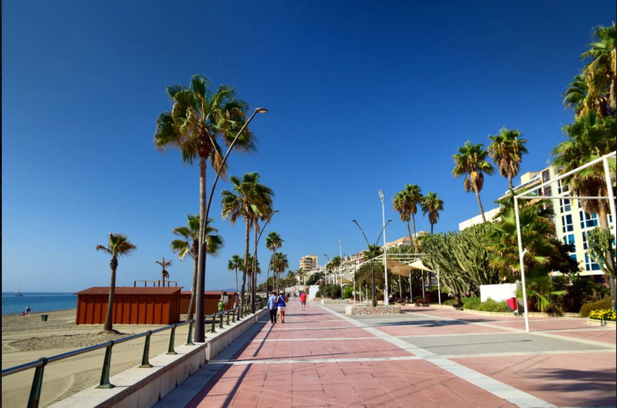 Appartement te koop in Estepona | 3 slaapkamers H5450425