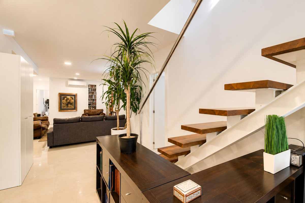 Appartement te koop in Estepona | 3 slaapkamers H5450479