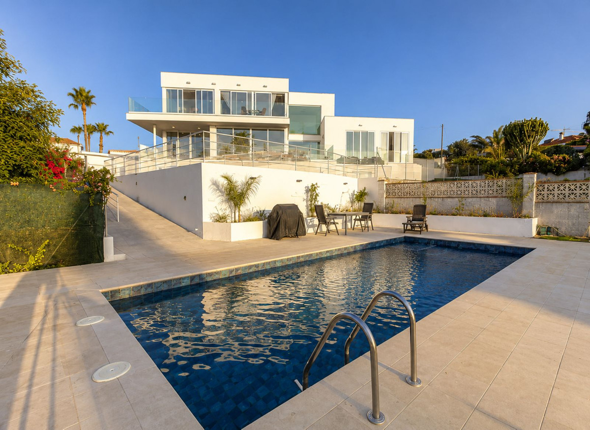Appartement te koop in Estepona | 3 slaapkamers H5450479
