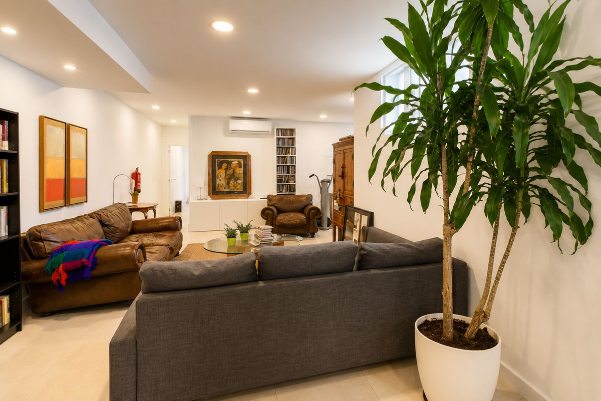 Appartement te koop in Estepona | 3 slaapkamers H5450479