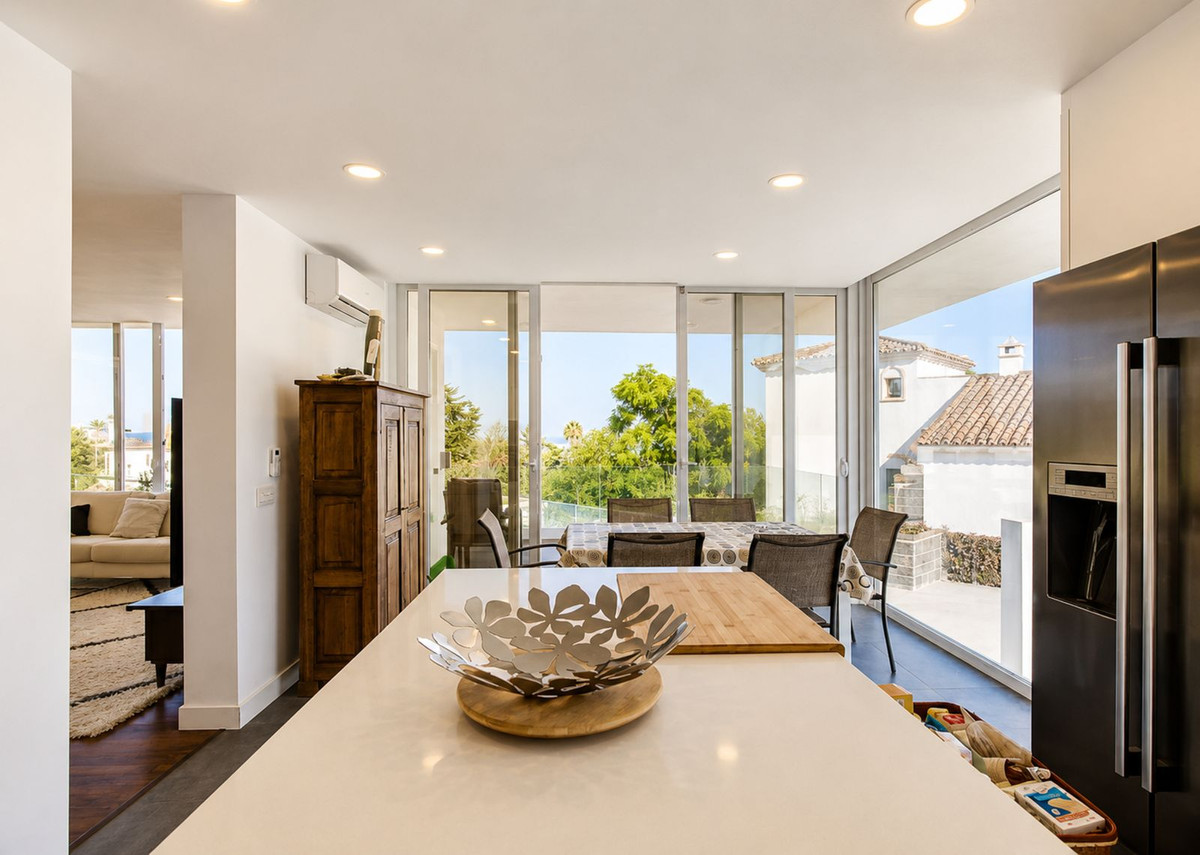 Appartement te koop in Estepona | 3 slaapkamers H5450479