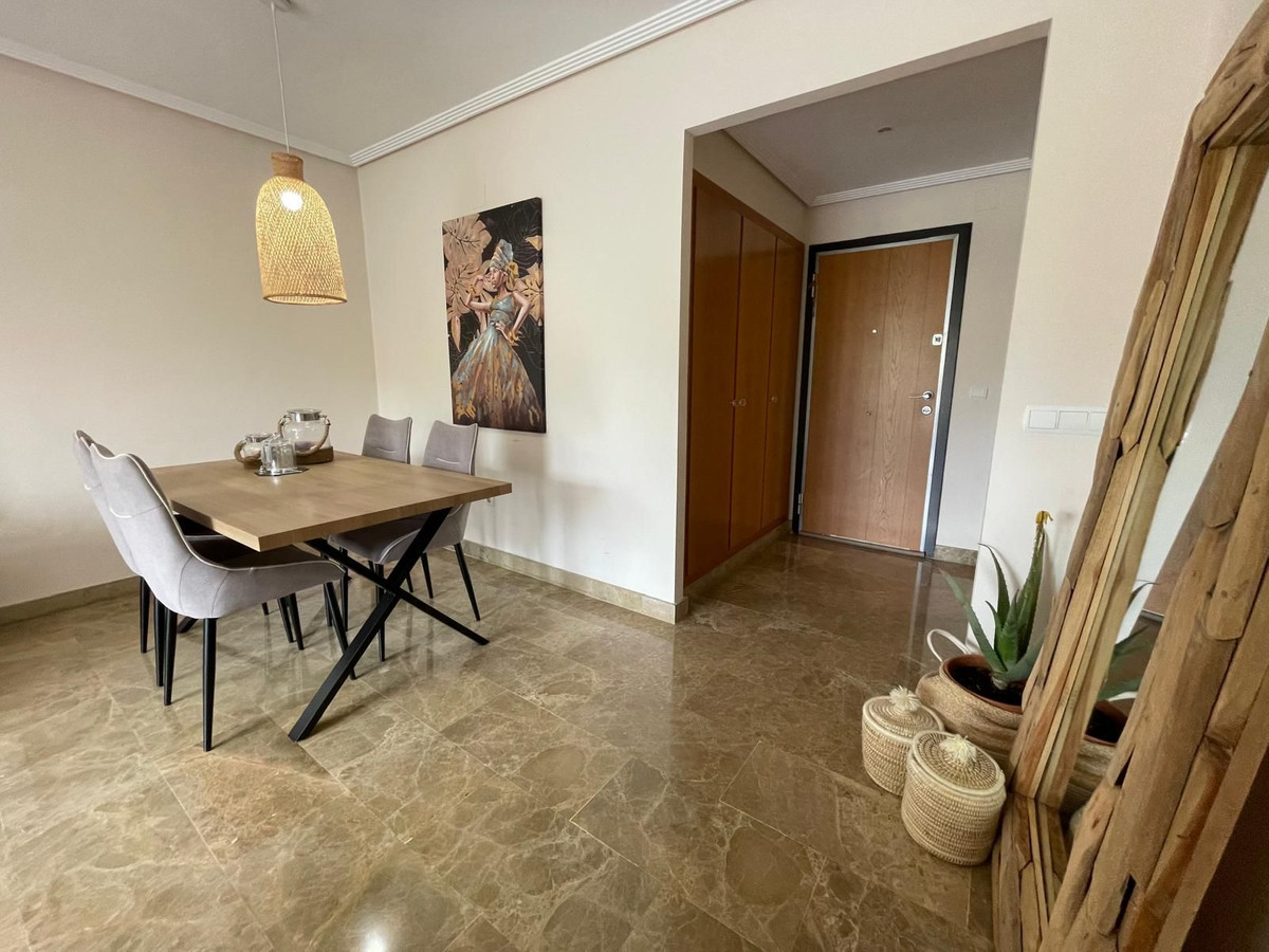 Appartement te koop in Estepona | 2 slaapkamers H5451853