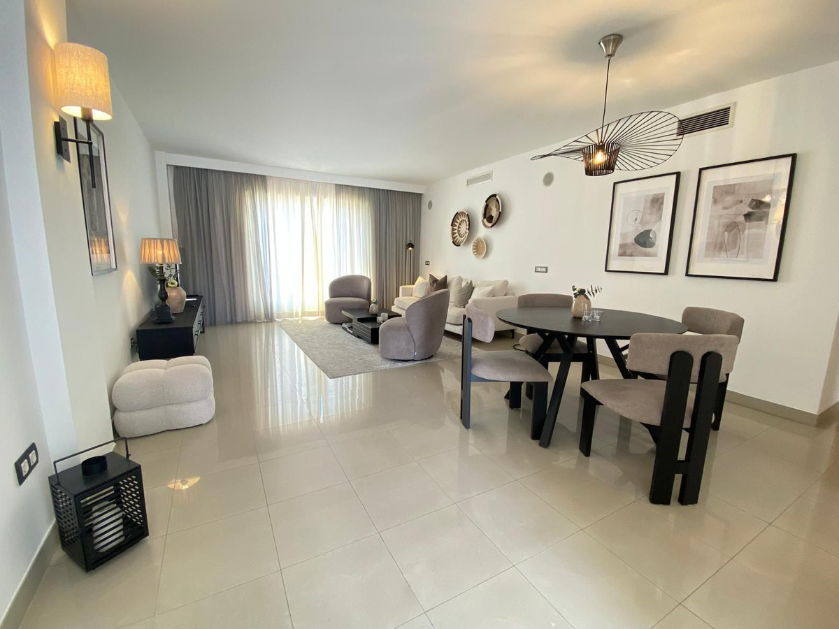 Appartement te koop in Estepona | 2 slaapkamers H5451976