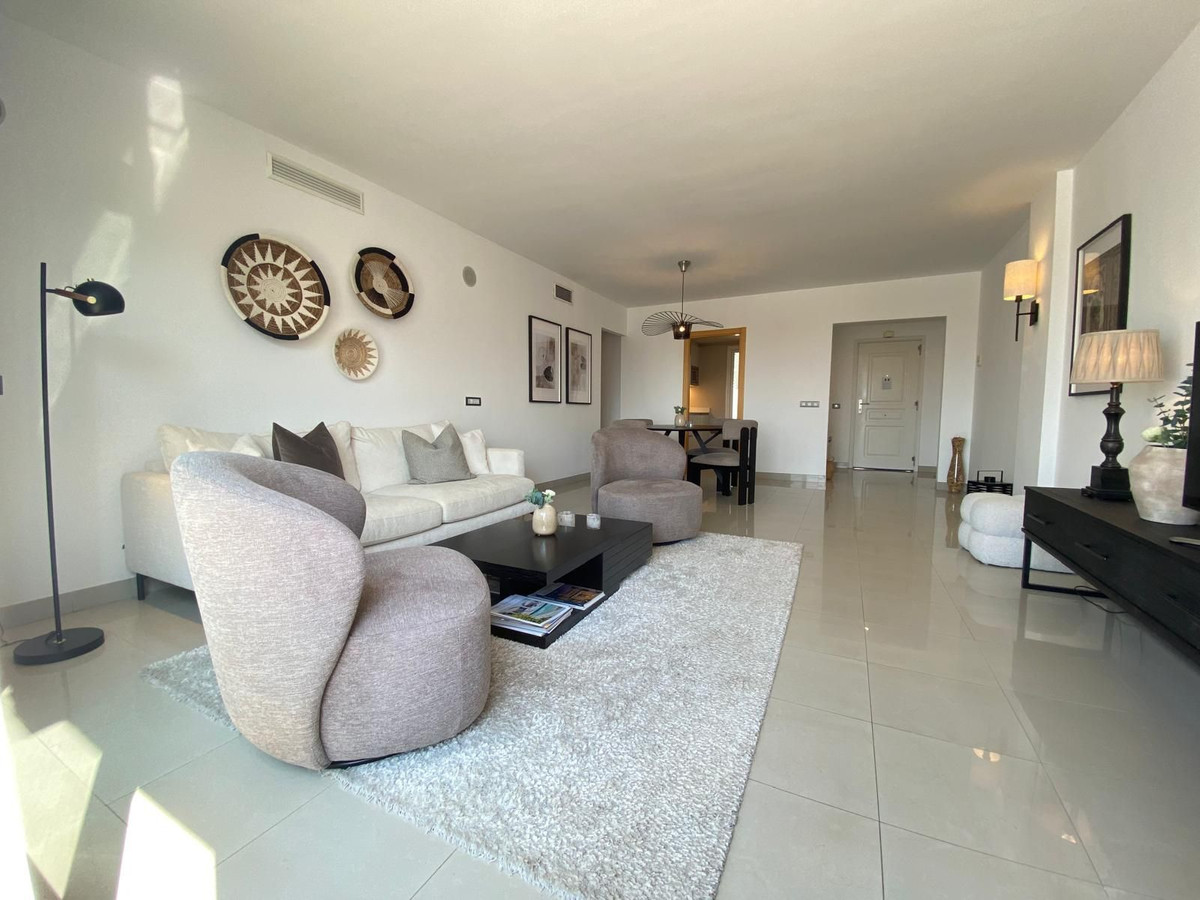 Appartement te koop in Estepona | 2 slaapkamers H5451976