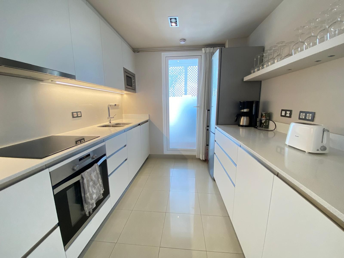 Appartement te koop in Estepona | 2 slaapkamers H5451976