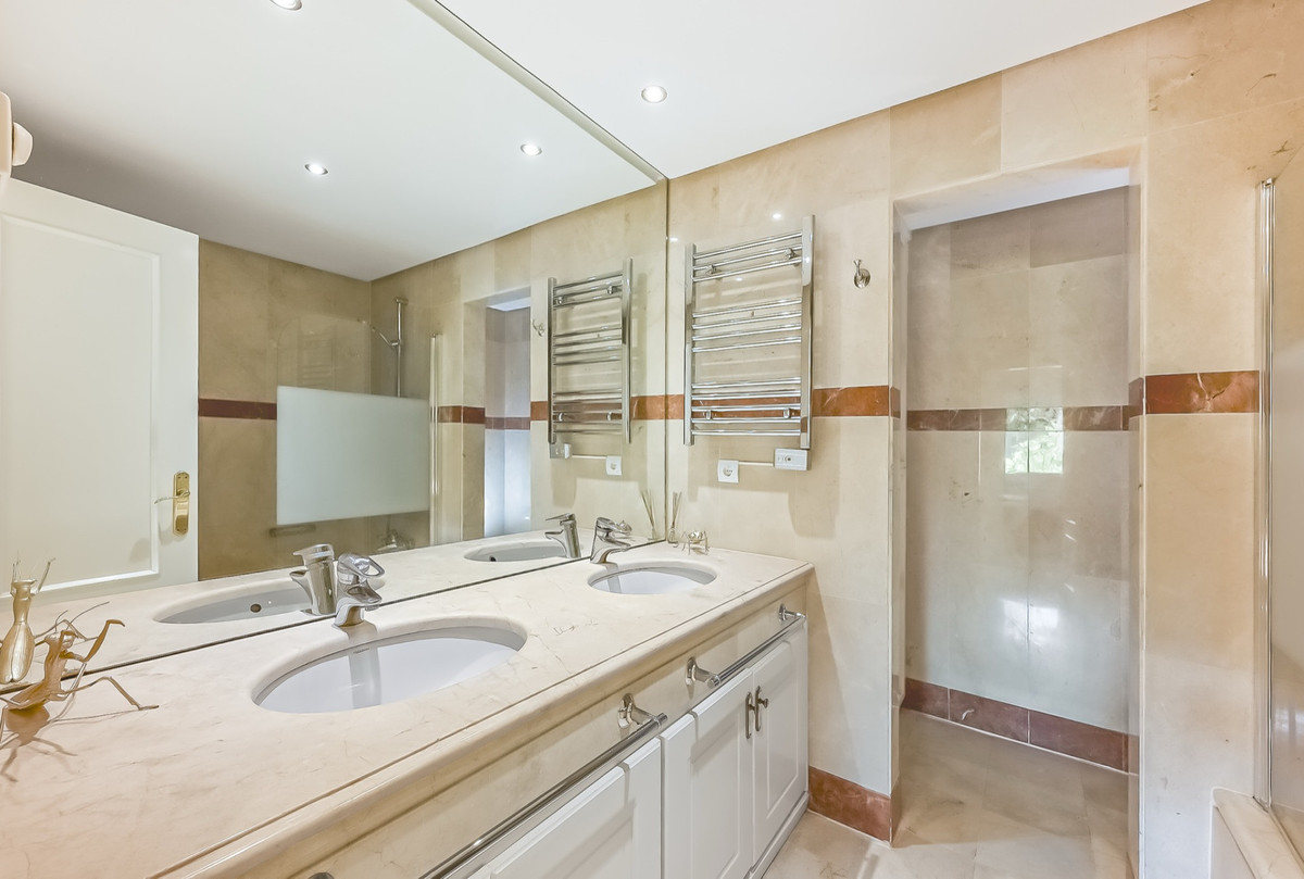 Appartement te koop in Estepona | 2 slaapkamers H5452510