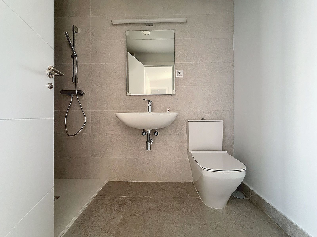 Appartement te koop in Estepona | 3 slaapkamers H5453488