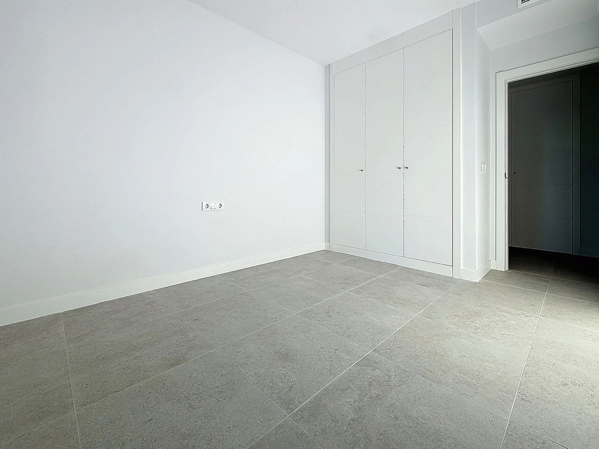 Appartement te koop in Estepona | 3 slaapkamers H5453488