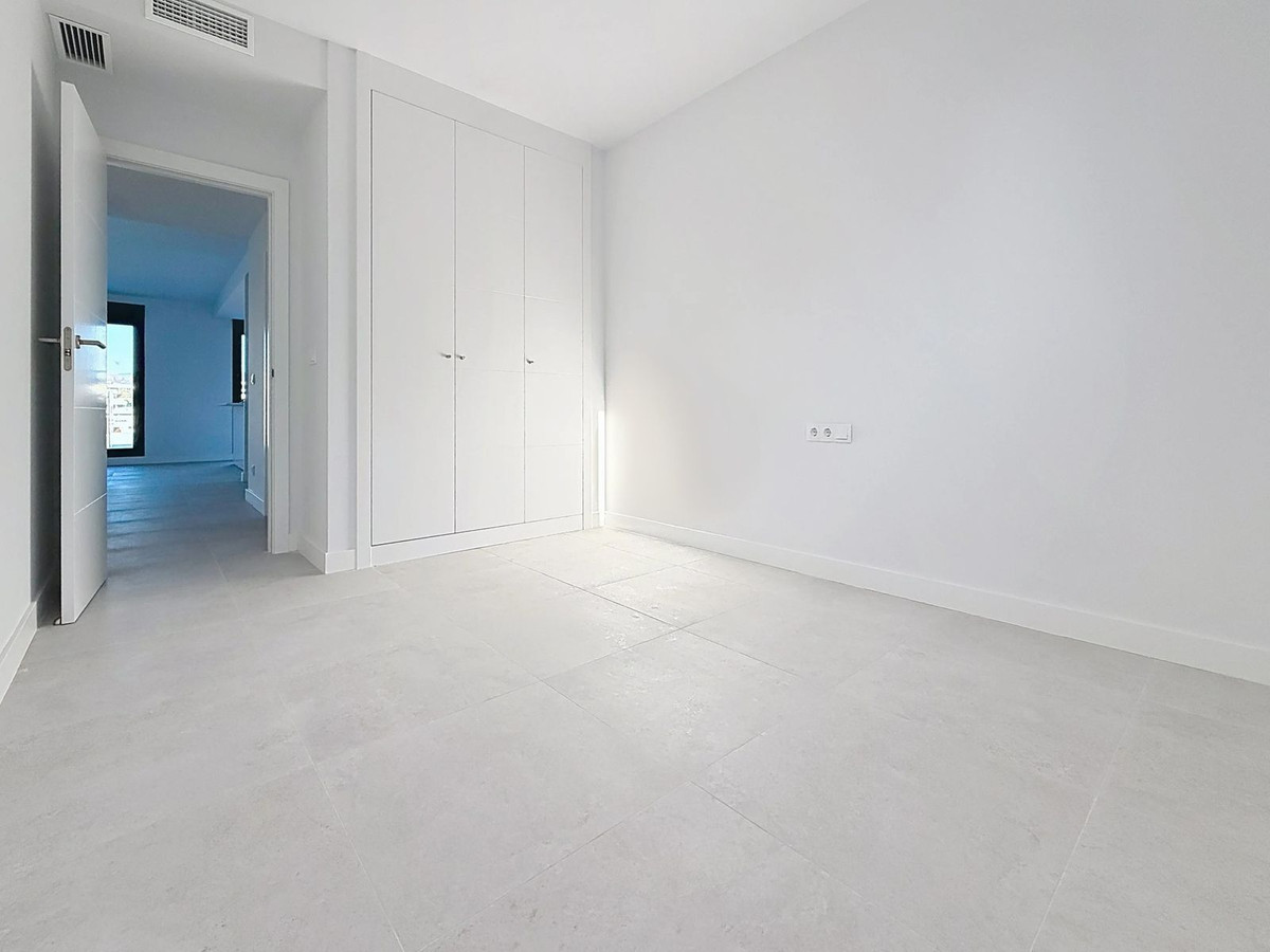 Appartement te koop in Estepona | 3 slaapkamers H5453488