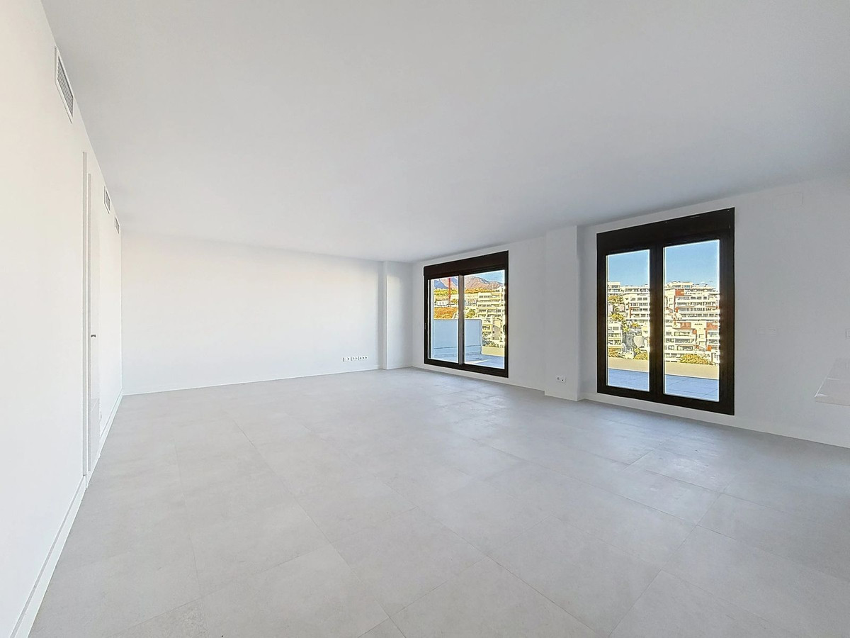 Appartement te koop in Estepona | 3 slaapkamers H5453488