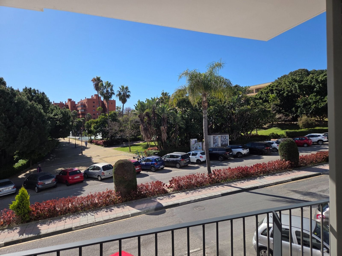 Appartement te koop in Estepona | 3 slaapkamers H5453779