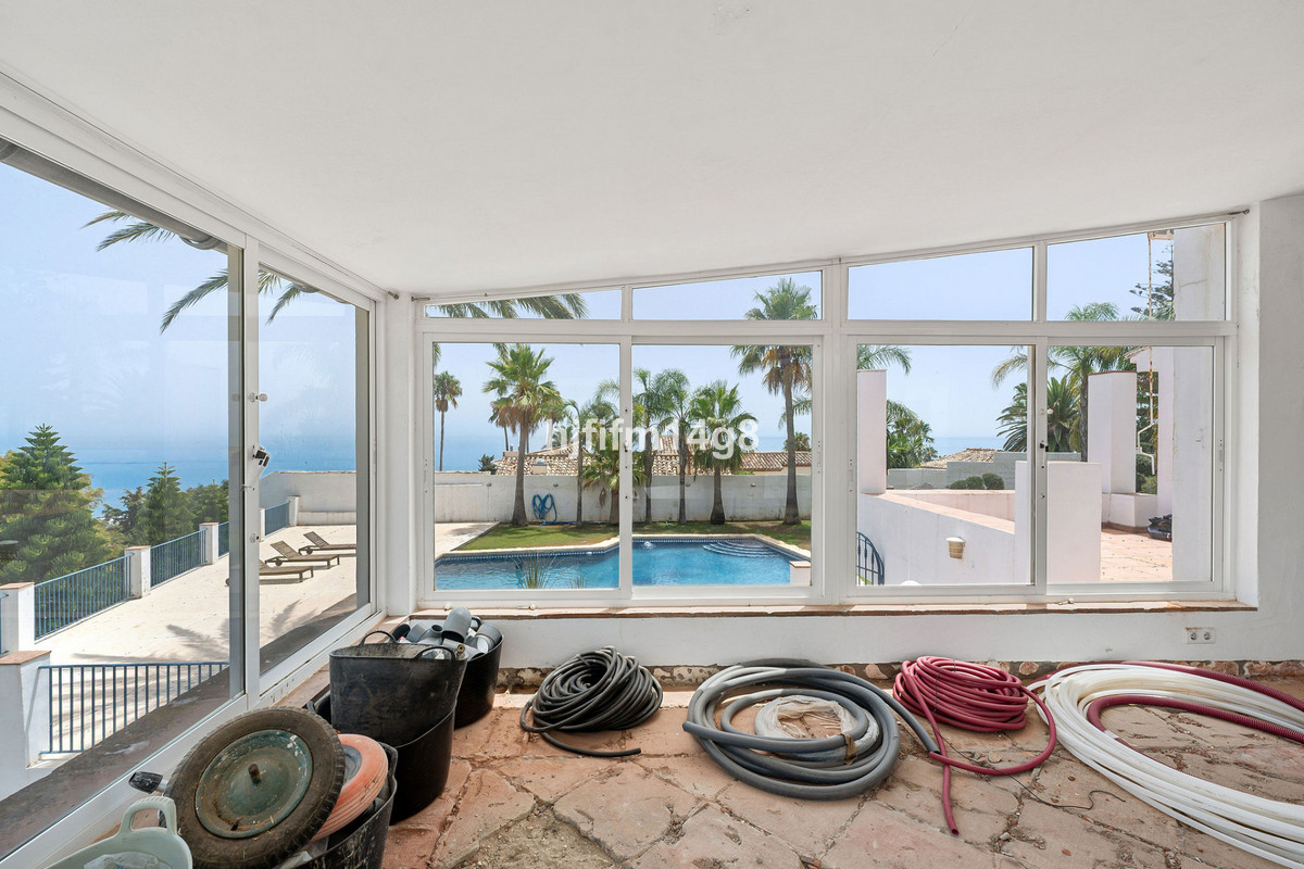 Appartement te koop in Estepona | 6 slaapkamers H5453968