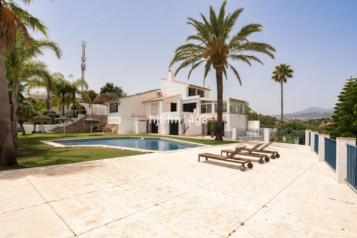 Appartement te koop in Estepona | 6 slaapkamers H5453968