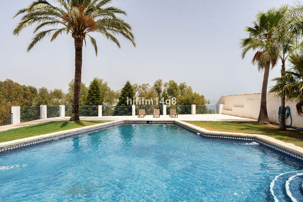 Appartement te koop in Estepona | 6 slaapkamers H5453968