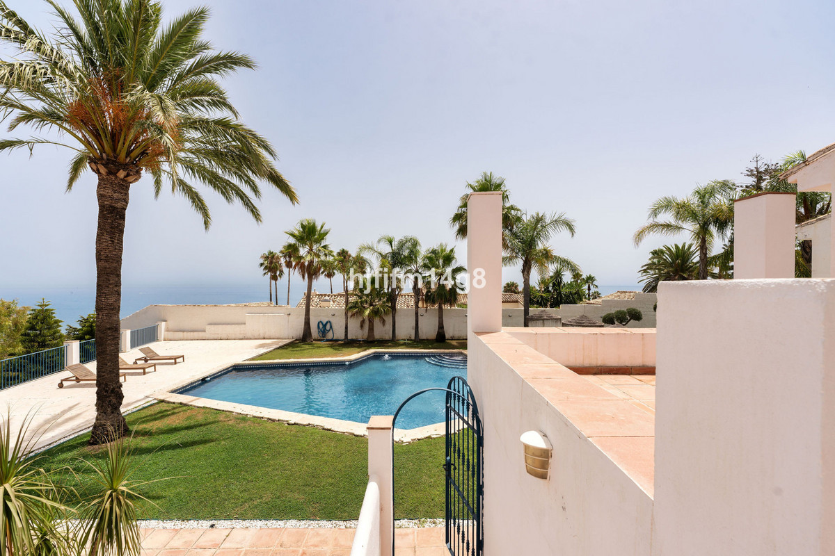 Appartement te koop in Estepona | 6 slaapkamers H5453968