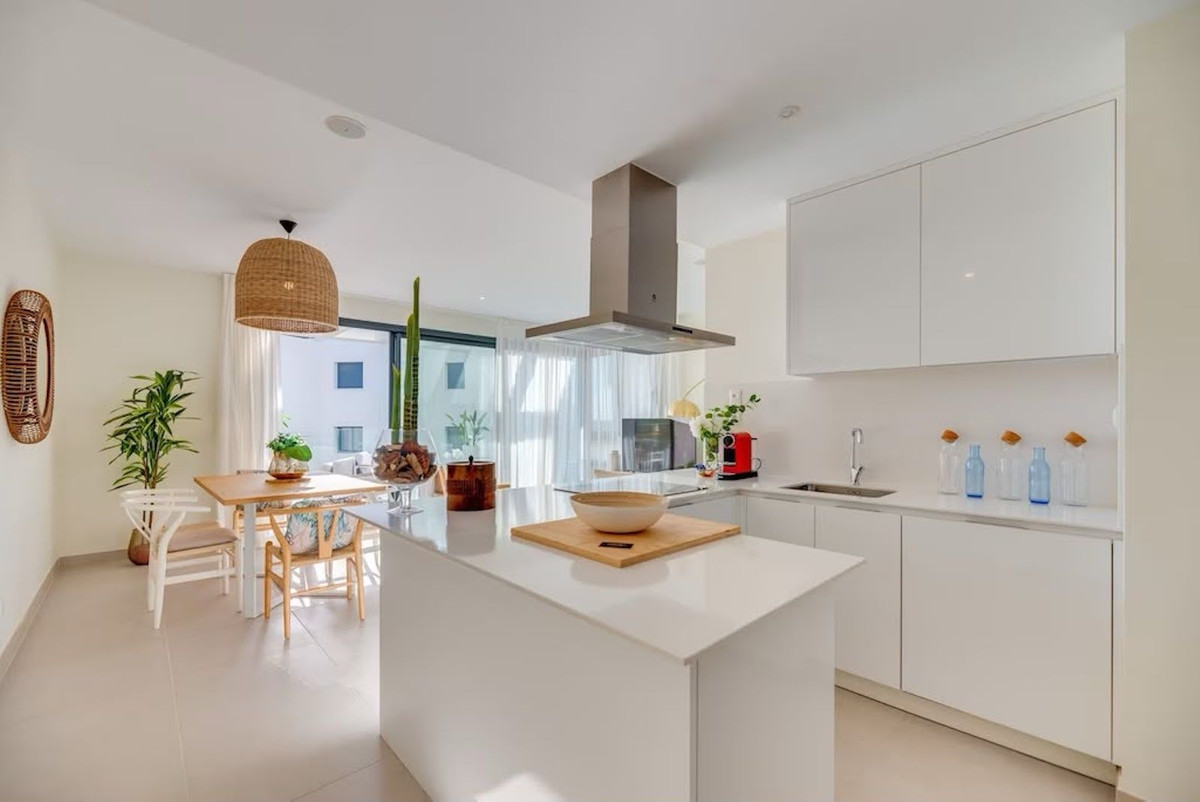Appartement te koop in Estepona | 3 slaapkamers H5455270