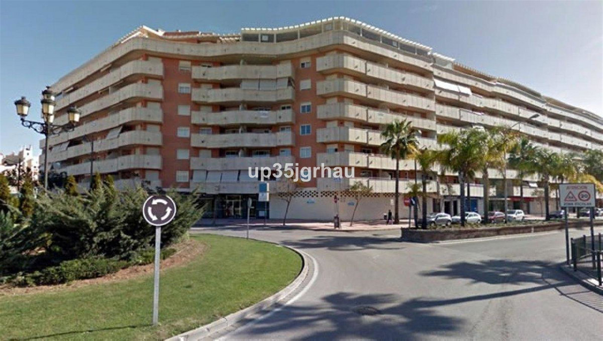 Huis te koop in Estepona | 2 slaapkamers H5455384