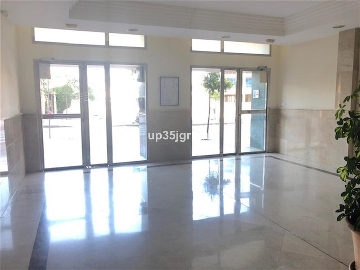 Huis te koop in Estepona | 2 slaapkamers H5455384