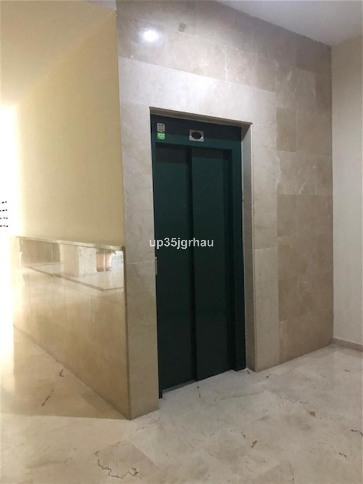Huis te koop in Estepona | 2 slaapkamers H5455384