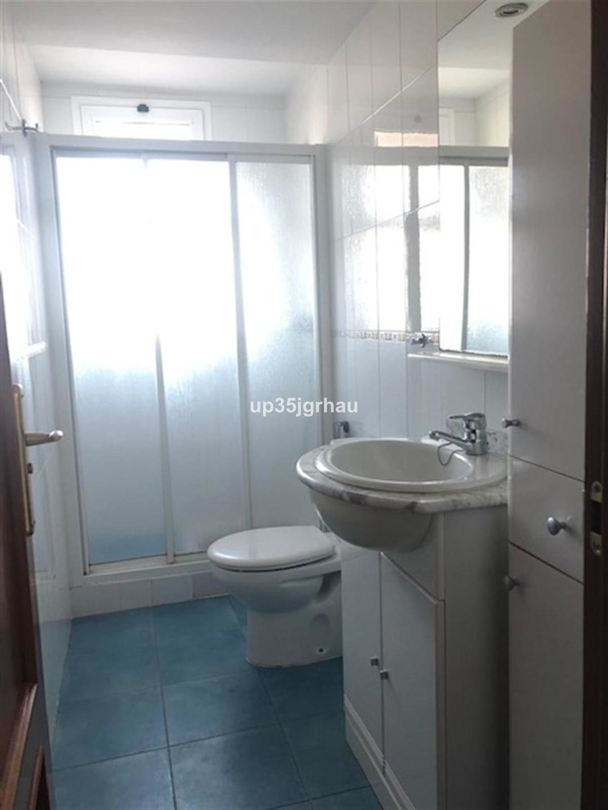 Huis te koop in Estepona | 2 slaapkamers H5455384