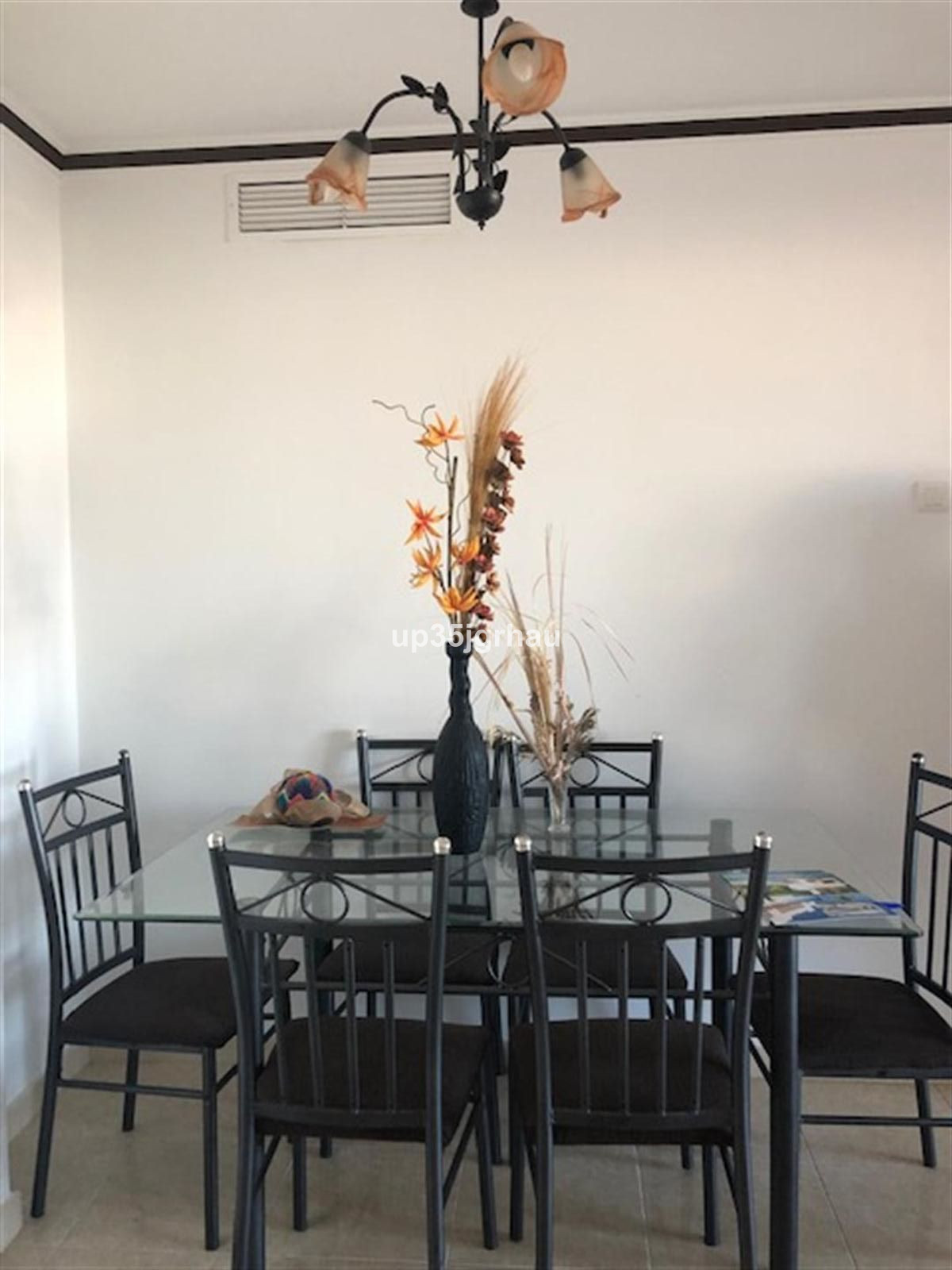 Huis te koop in Estepona | 2 slaapkamers H5455384