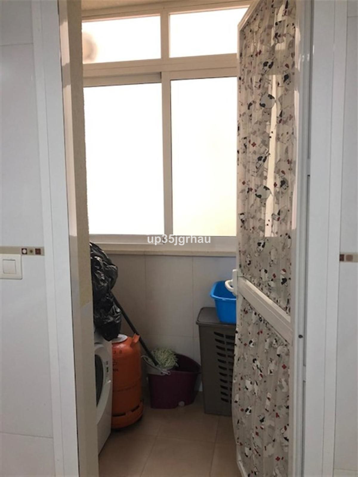 Huis te koop in Estepona | 2 slaapkamers H5455384