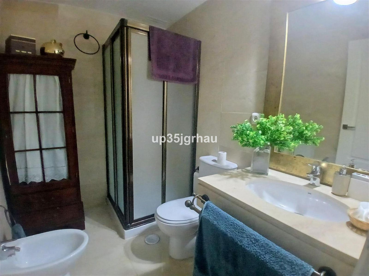Appartement te koop in Estepona | 2 slaapkamers H5455426