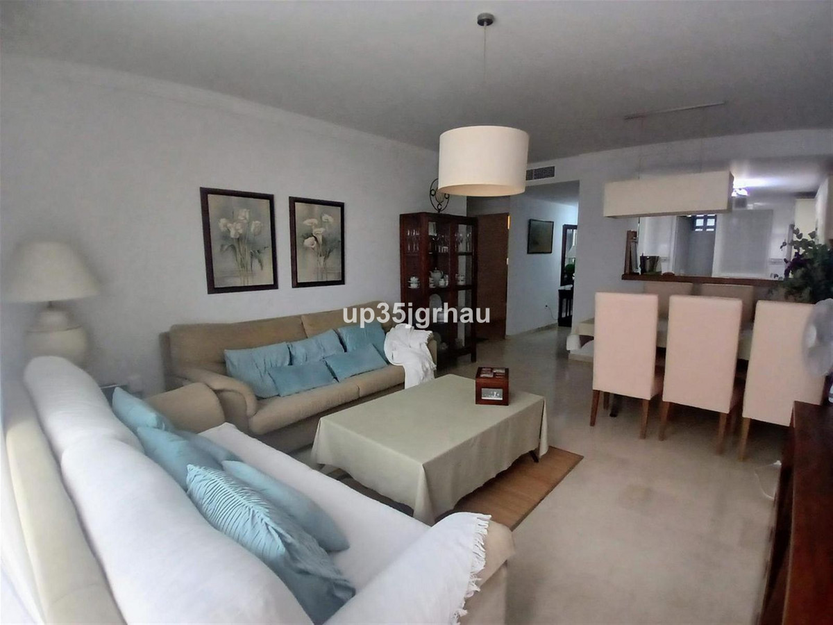 Appartement te koop in Estepona | 2 slaapkamers H5455426