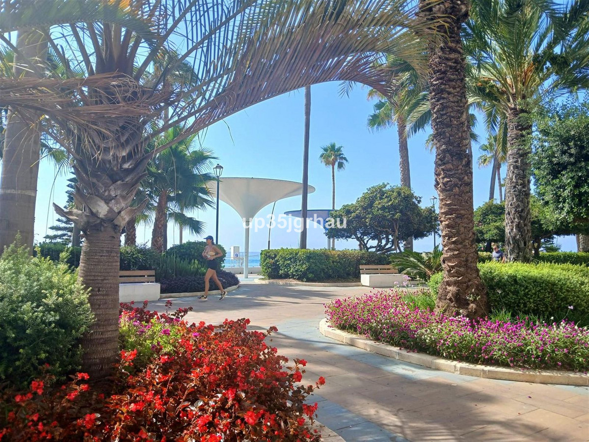 Appartement te koop in Estepona | 2 slaapkamers H5455426