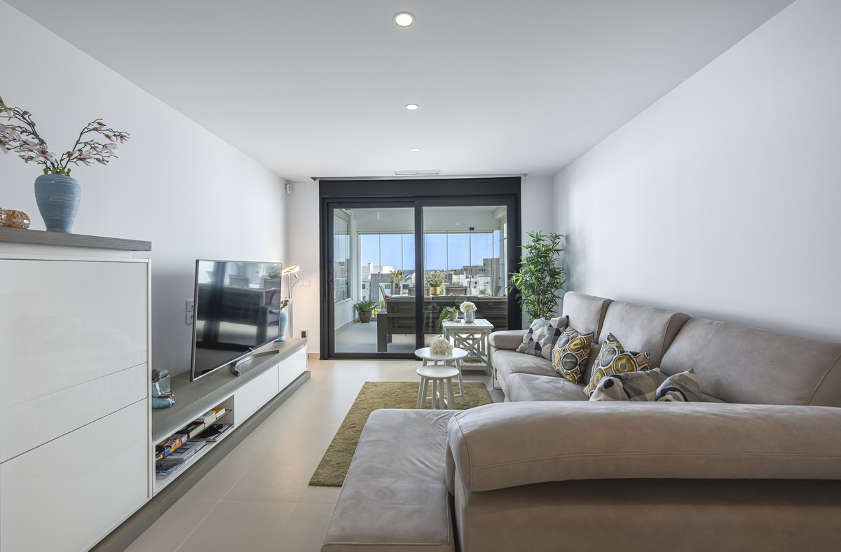 Appartement te koop in Estepona | 3 slaapkamers H5456470