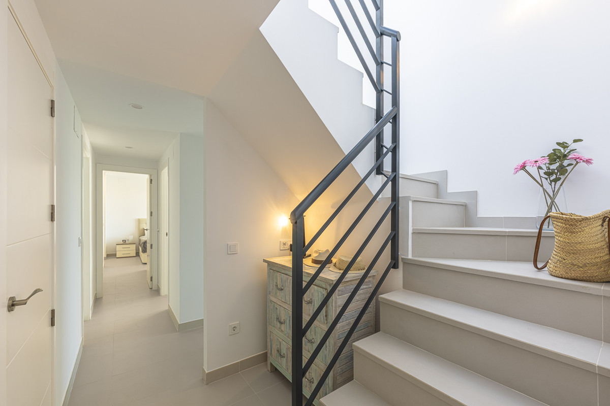 Appartement te koop in Estepona | 3 slaapkamers H5456470