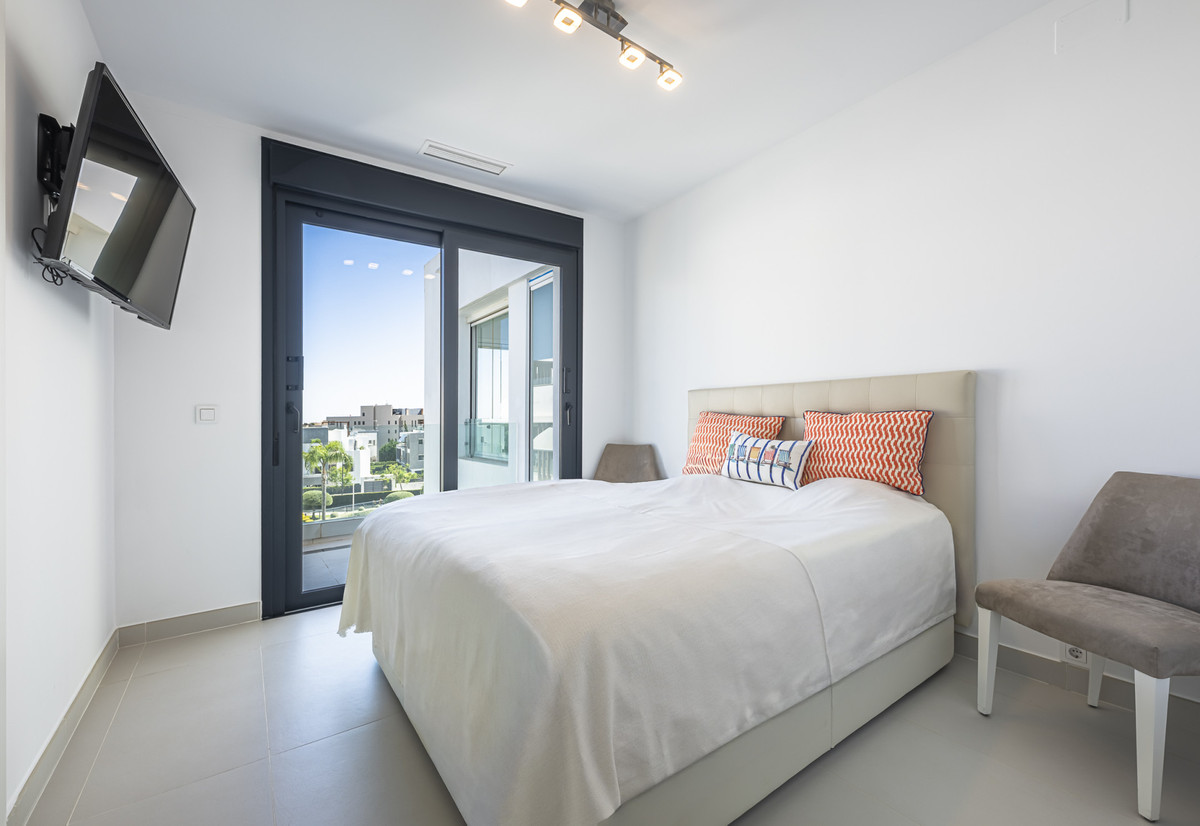 Appartement te koop in Estepona | 3 slaapkamers H5456470