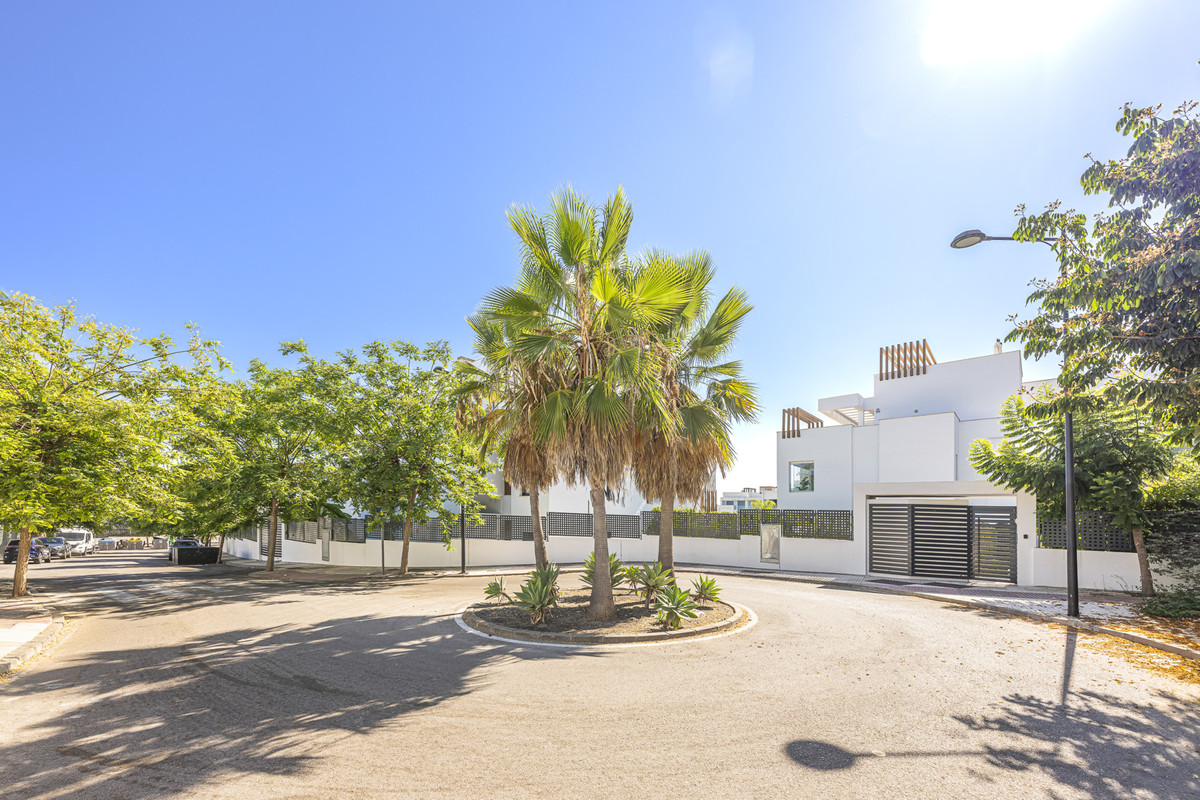 Appartement te koop in Estepona | 3 slaapkamers H5456470