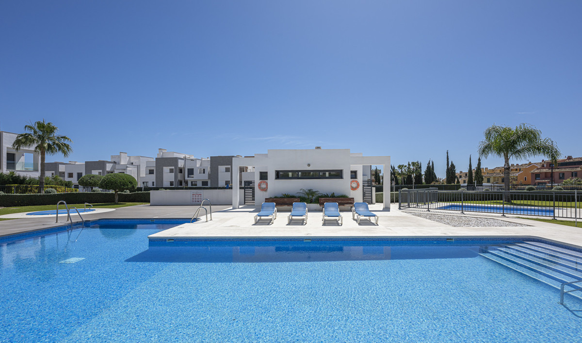 Appartement te koop in Estepona | 3 slaapkamers H5456470