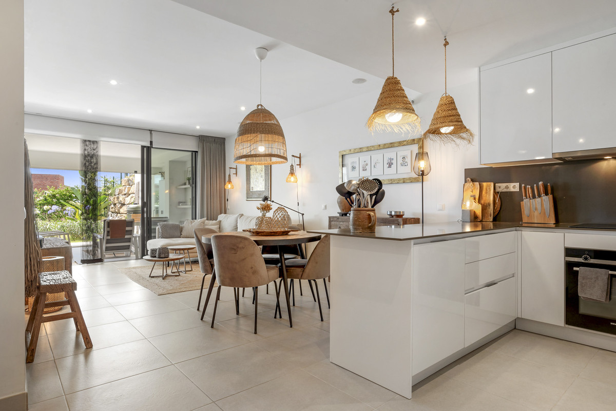 Appartement te koop in Estepona | 2 slaapkamers H5456638