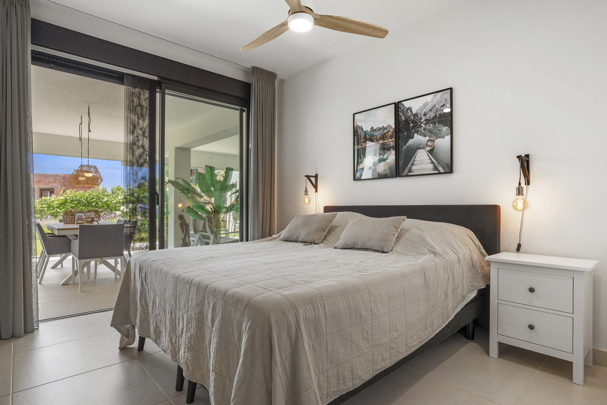 Appartement te koop in Estepona | 2 slaapkamers H5456638