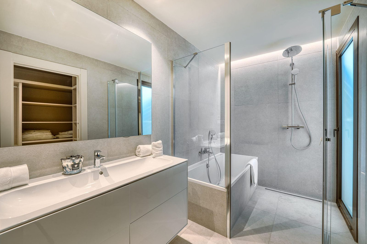 Appartement te koop in Estepona | 3 slaapkamers H5457109
