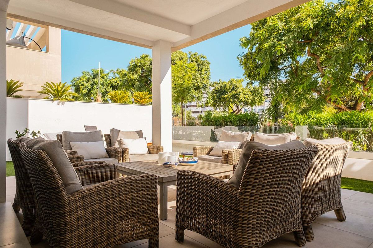 Appartement te koop in Estepona | 2 slaapkamers H5457550