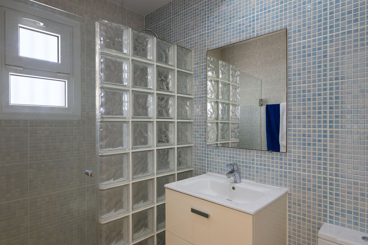 Appartement te koop in Estepona | 3 slaapkamers H5459329