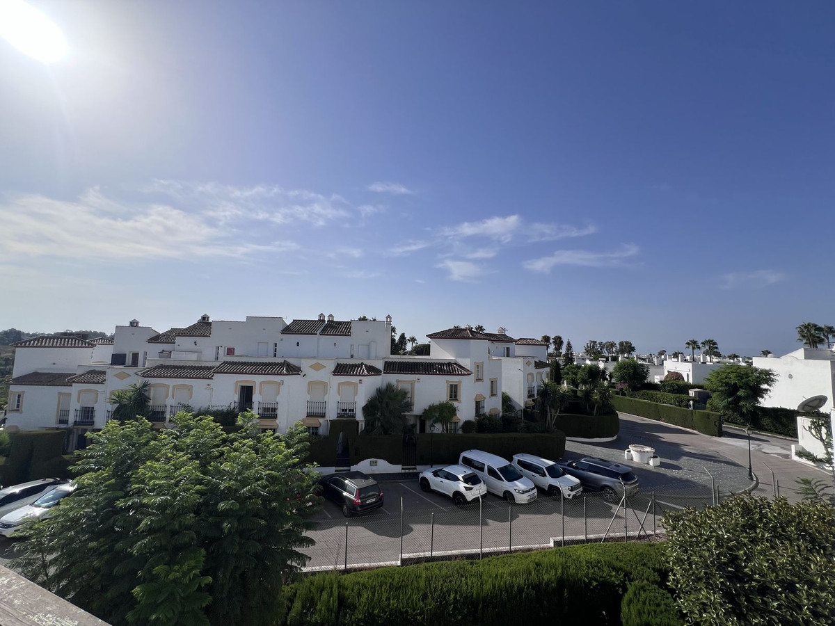 Duplex te koop in Estepona | 2 slaapkamers H5460193