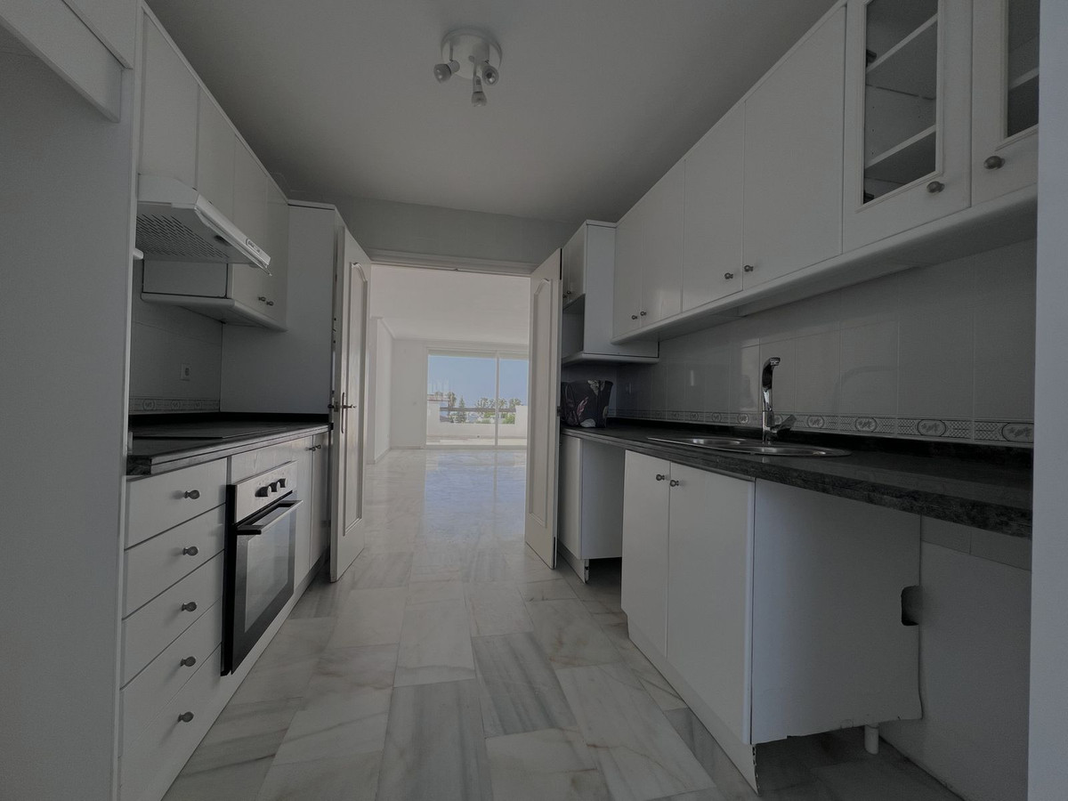 Duplex te koop in Estepona | 2 slaapkamers H5460193
