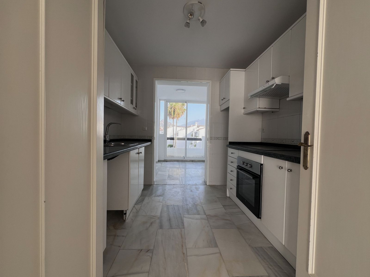 Duplex te koop in Estepona | 2 slaapkamers H5460193