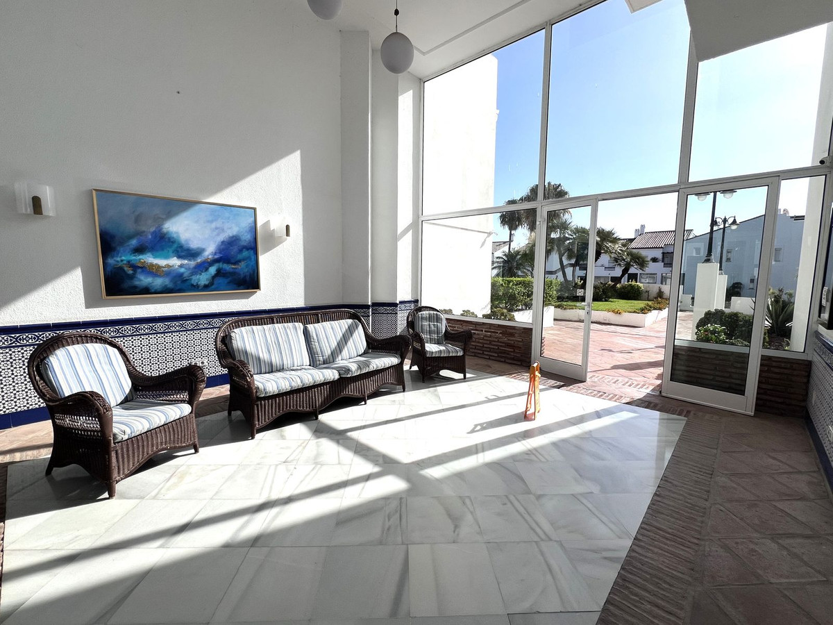 Duplex te koop in Estepona | 2 slaapkamers H5460193